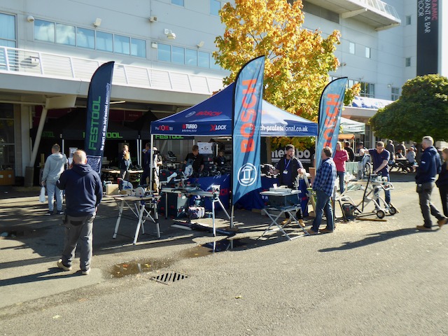 Bosch Outside display 22